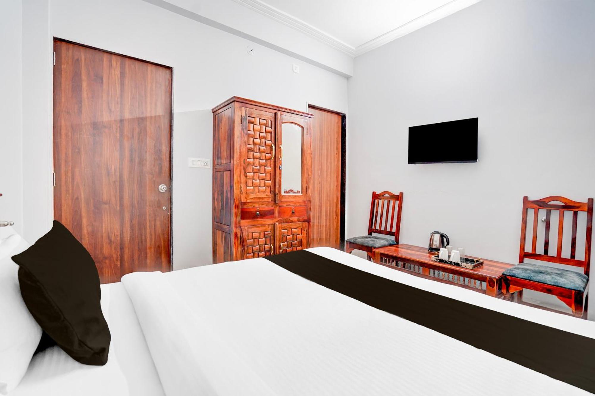 Hotel O Shree Gurukripa Khātu Екстериор снимка